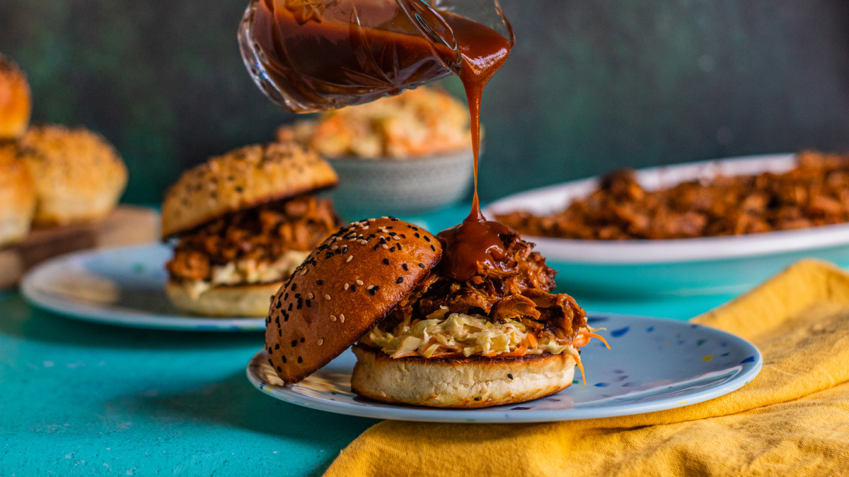 Crock pot pulled pork 2025 food network